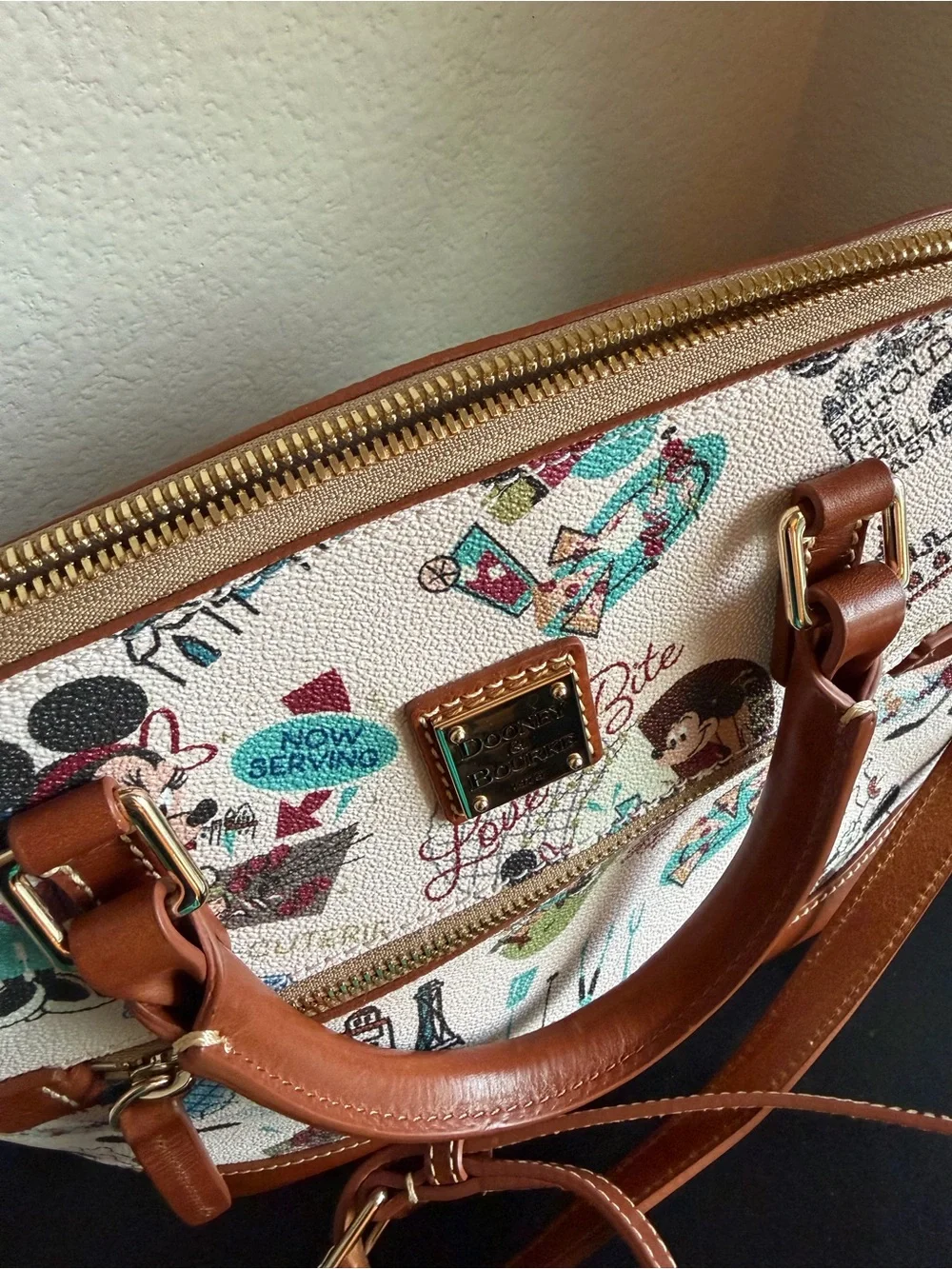 2022 Disney Dooney & Bourke Epcot Food & Wine Festival Satchel Bag Purse Strap